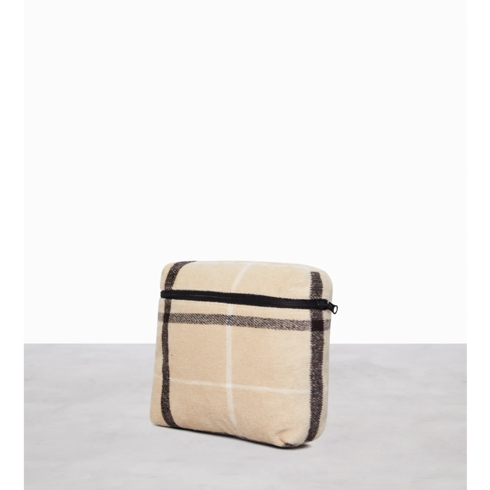 Beis The Packable Poncho